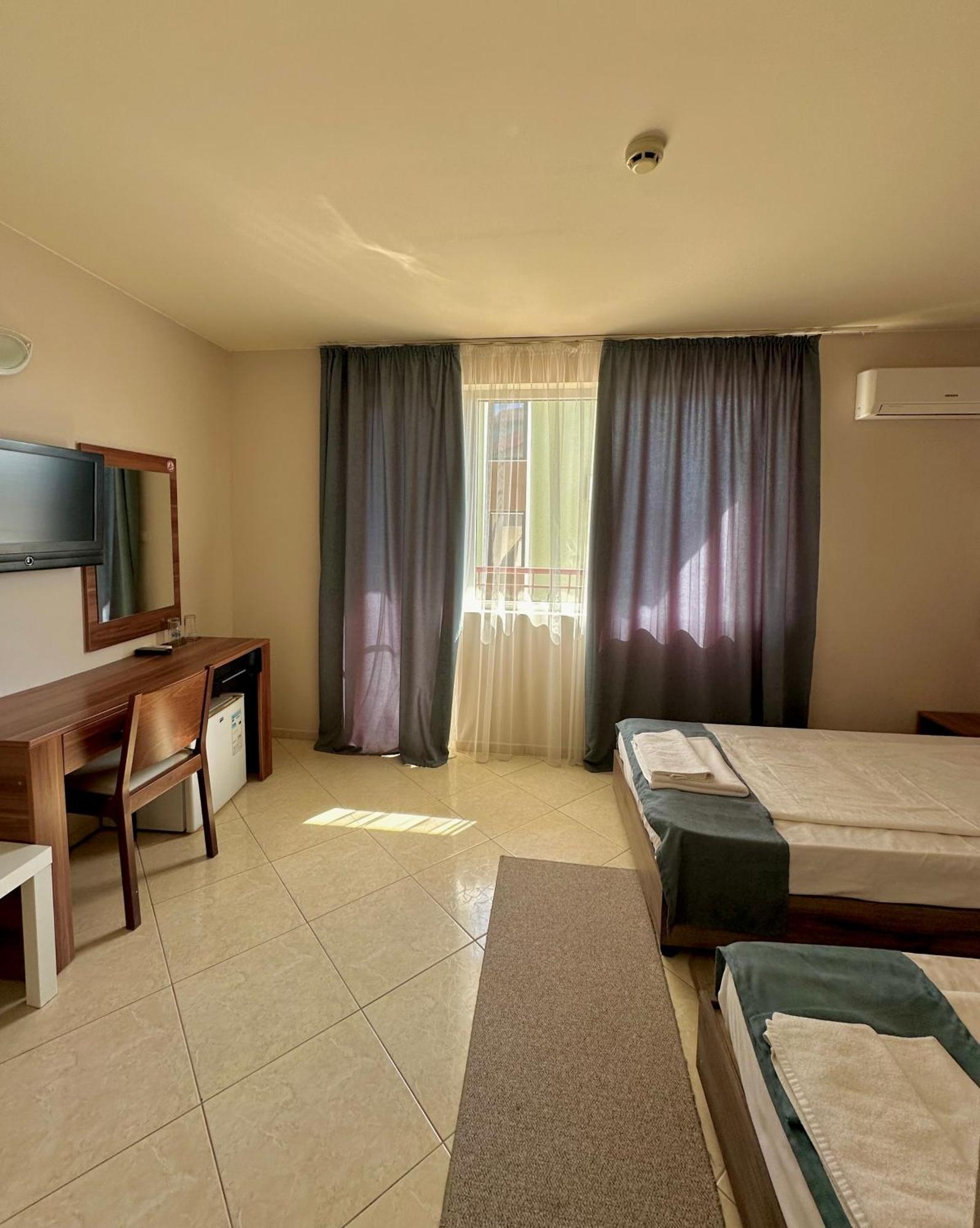 Brilliance Hotel Varna Ruang foto